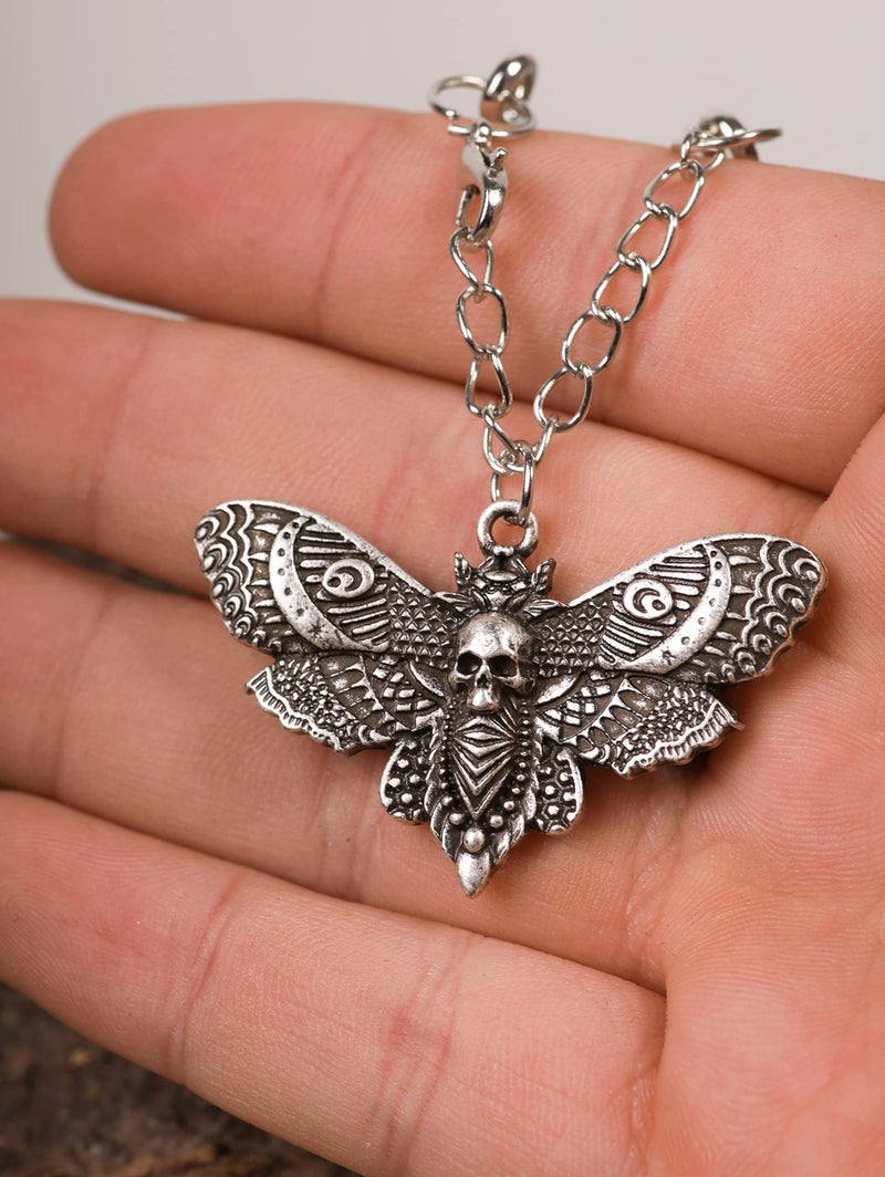 HAQUIL Skull Necklace, Gothic Punk Deathhead Hawkmoth Pendant, Barbed Wire Chain, Gothic Jewelry Gift - Image 4